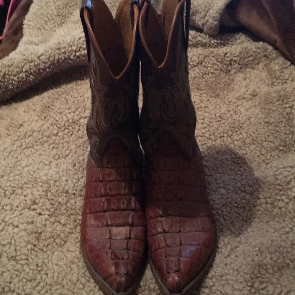 Lucchese classics handmade caiman boots